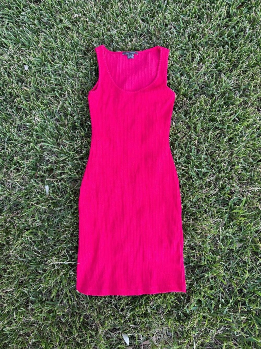 French Connection fitted ribbed dress size small fushia pink sleeveess